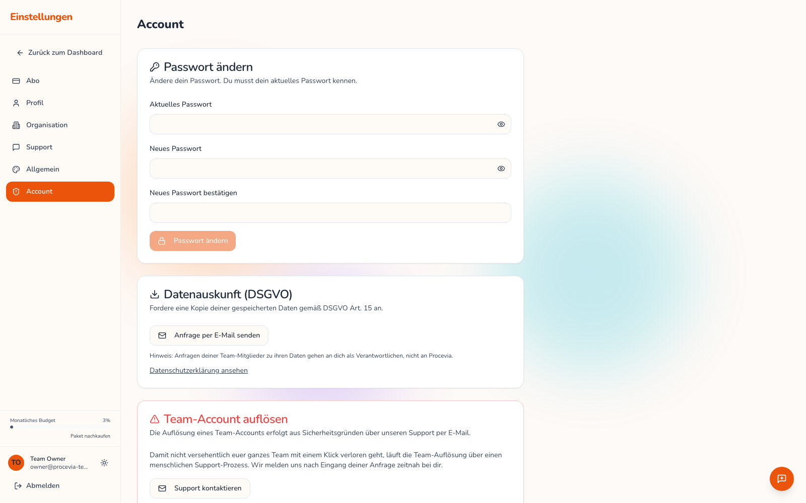 Der Account-Bereich der Einstellungen mit dem Formular „Passwort ändern“ mit den Feldern für aktuelles und neues Passwort, darunter die DSGVO-Datenauskunft und das Auflösen des Accounts